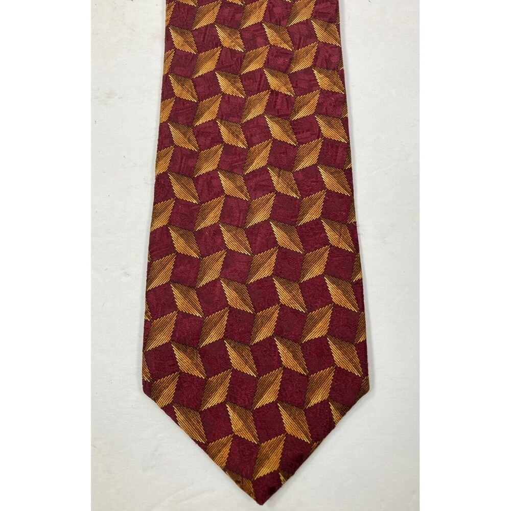 Neiman Marcus Geometric Mens 100% Silk Necktie RN 44061 EUC